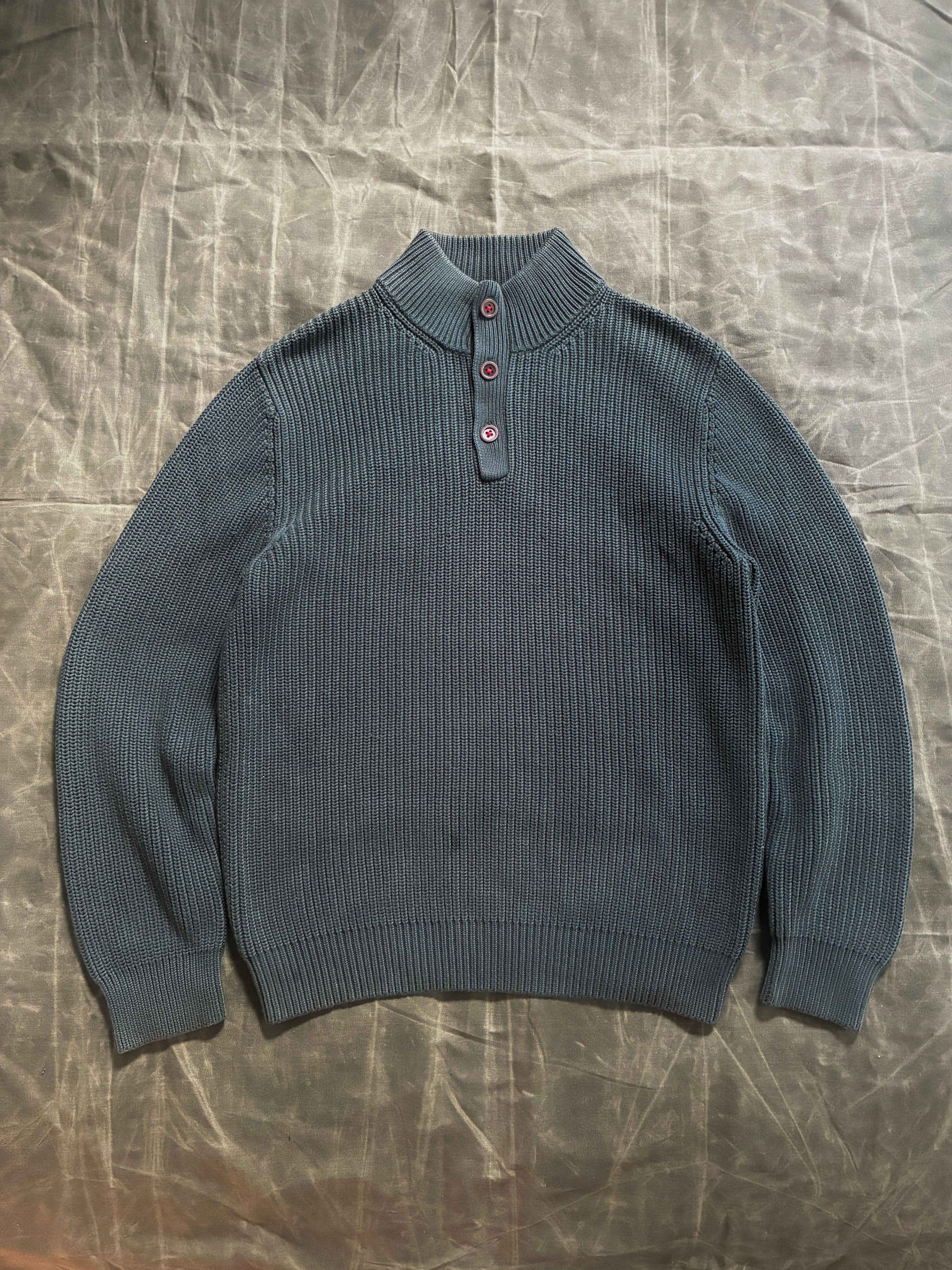debo "headphone punk" sweater
