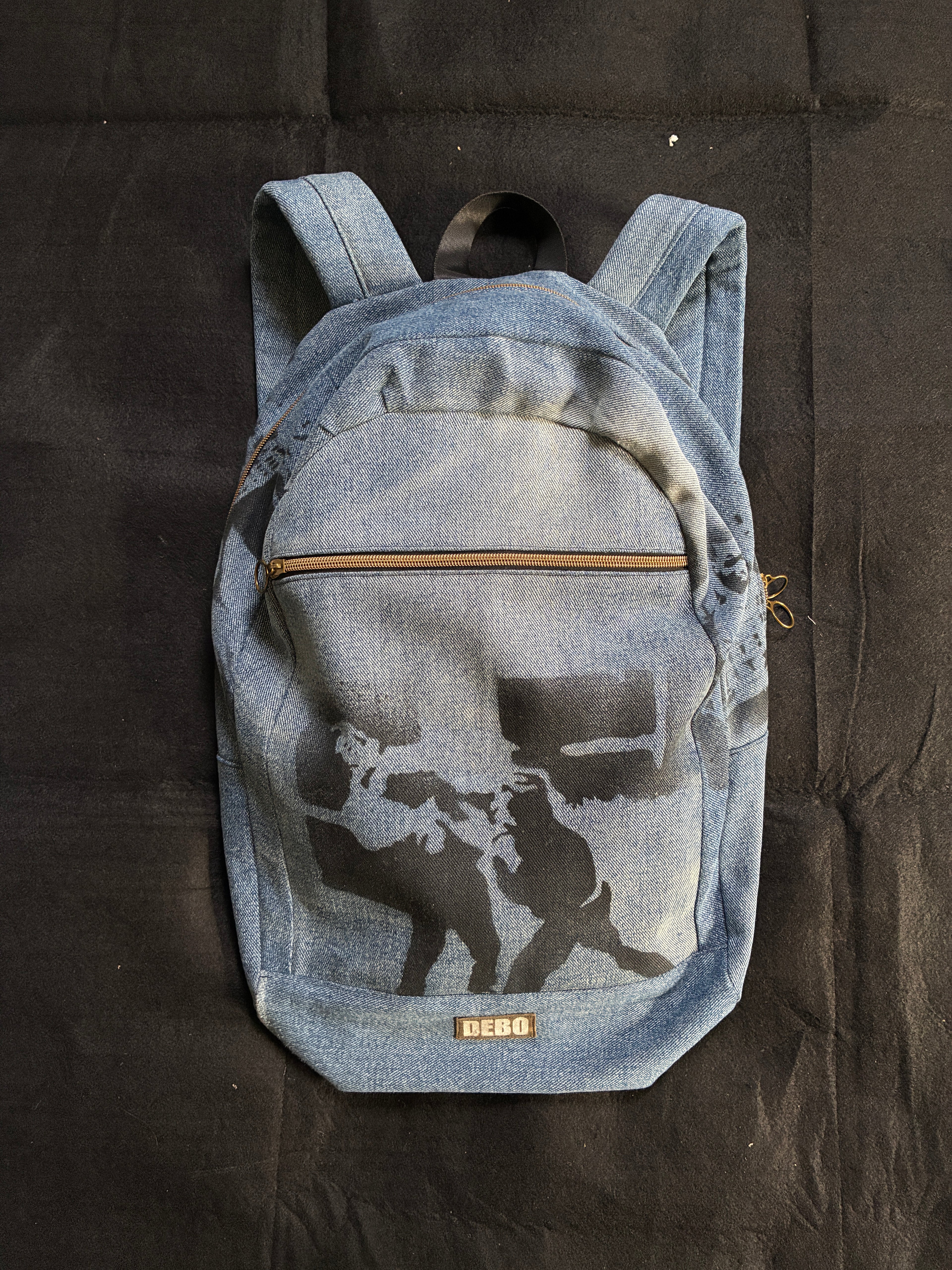 debo backpack 001 "right hook"