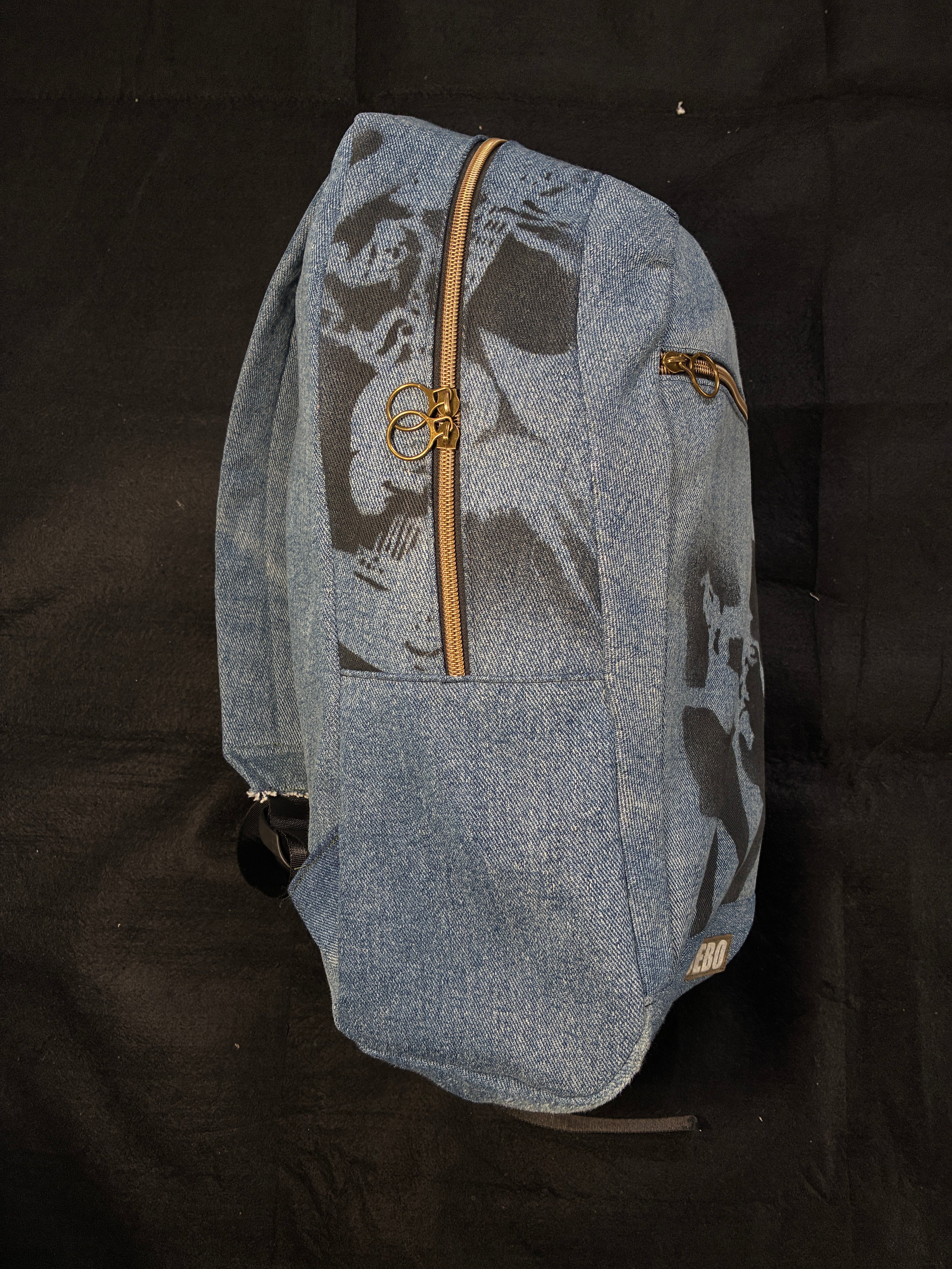 debo backpack 001 "right hook"